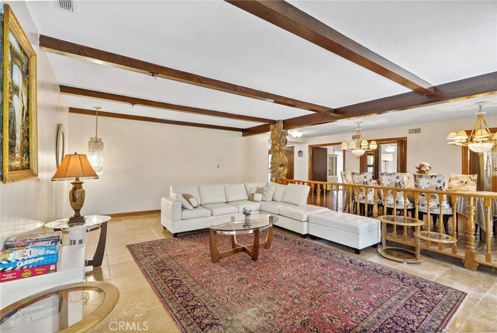 10307 Donna Avenue Property Photo 10