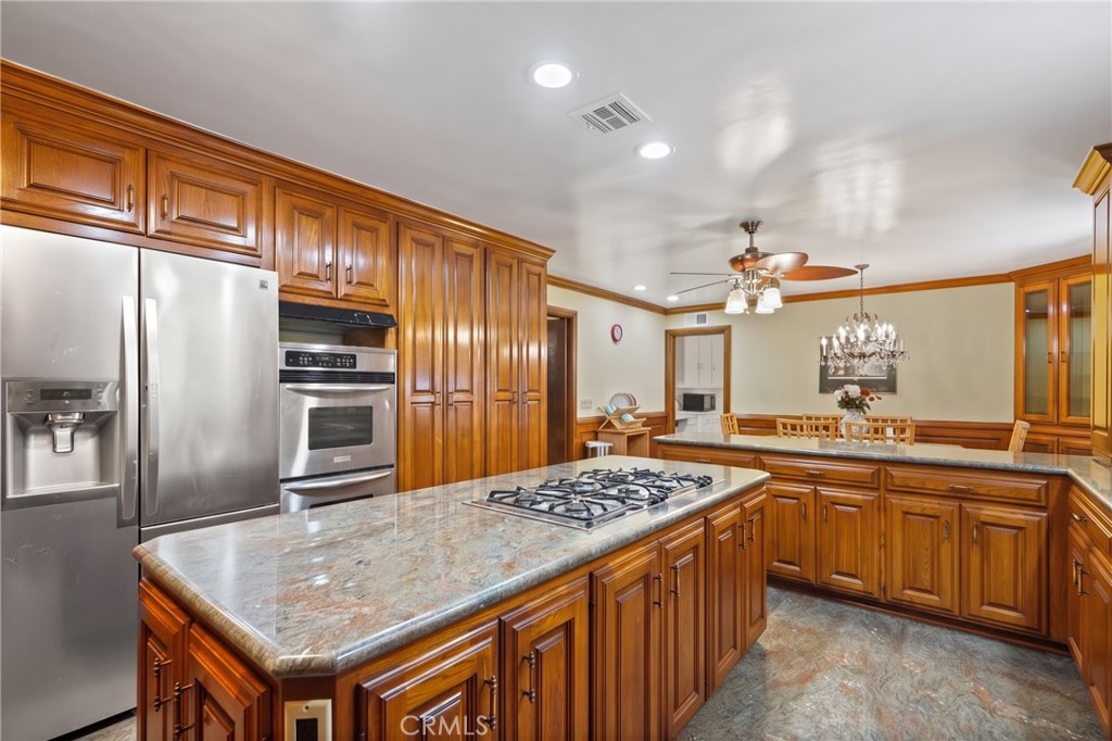 10307 Donna Avenue Property Photo 15