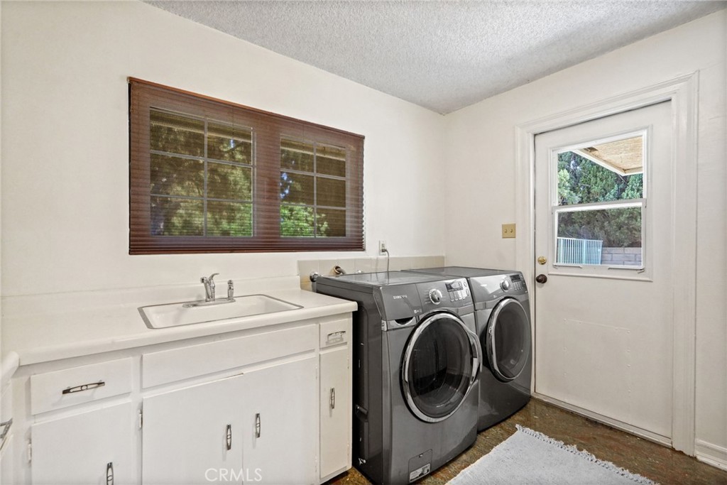 10307 Donna Avenue Property Photo 32