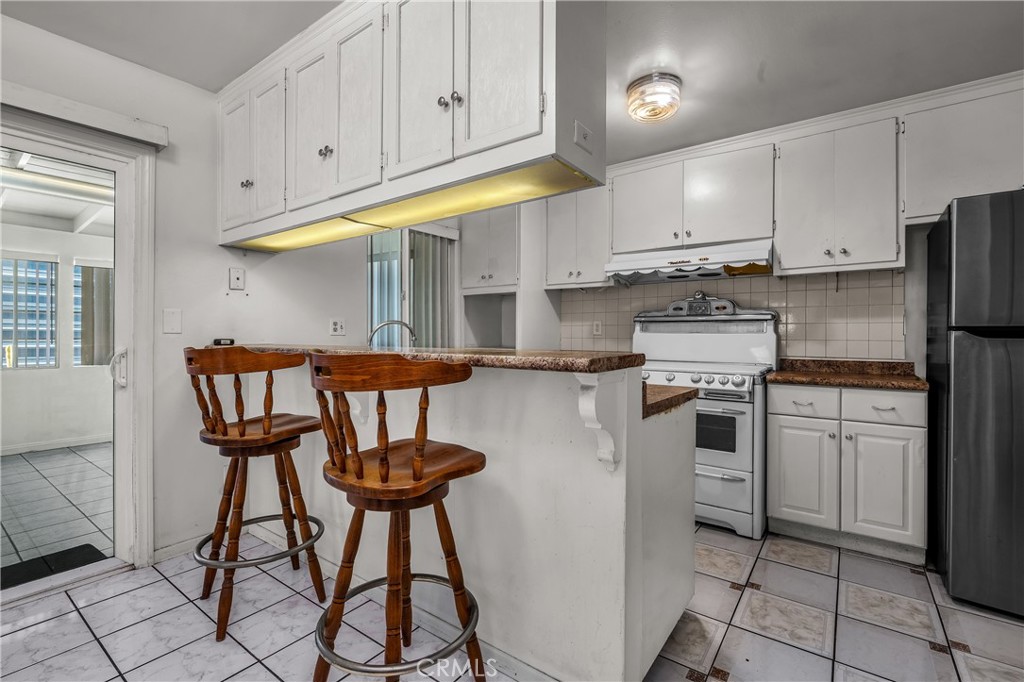 12319 Thelma Street Property Photo 8