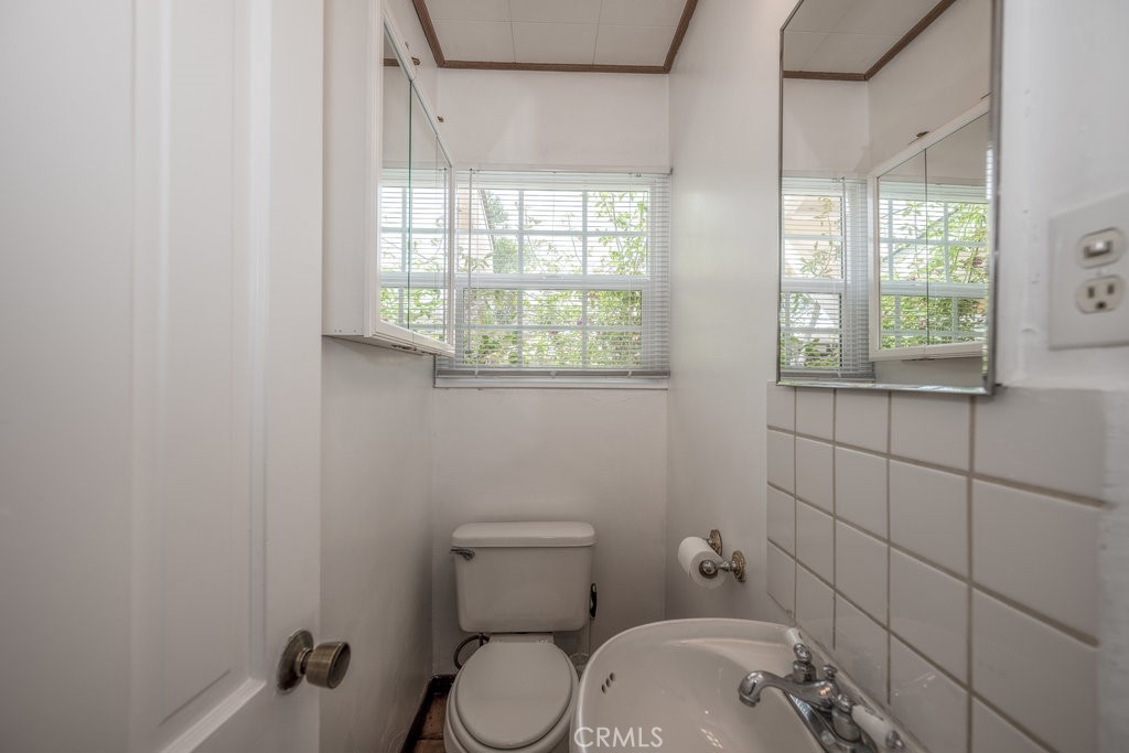 6229 Agnes Avenue Property Photo 14