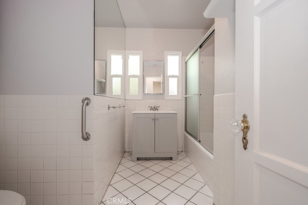 6229 Agnes Avenue Property Photo 19