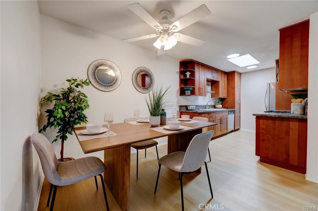 11138 Aqua Vista Street 9 Property Photo 2