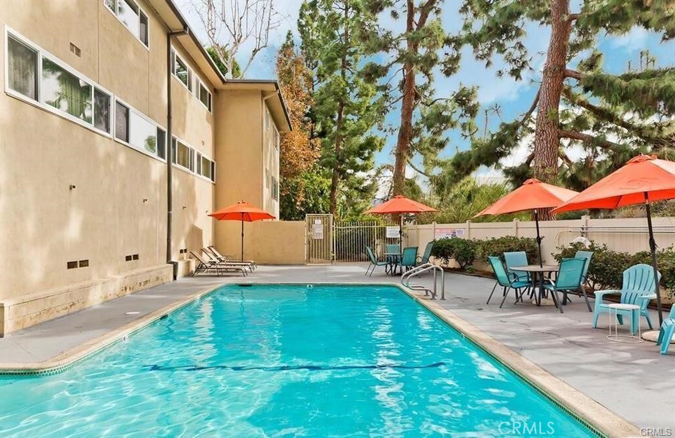 11138 Aqua Vista Street 9 Property Photo 14