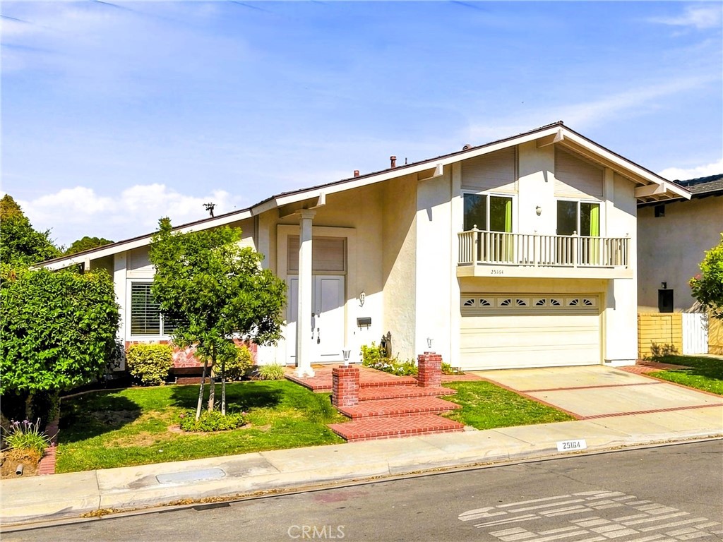 25164 Avenida Rotella Property Photo 5