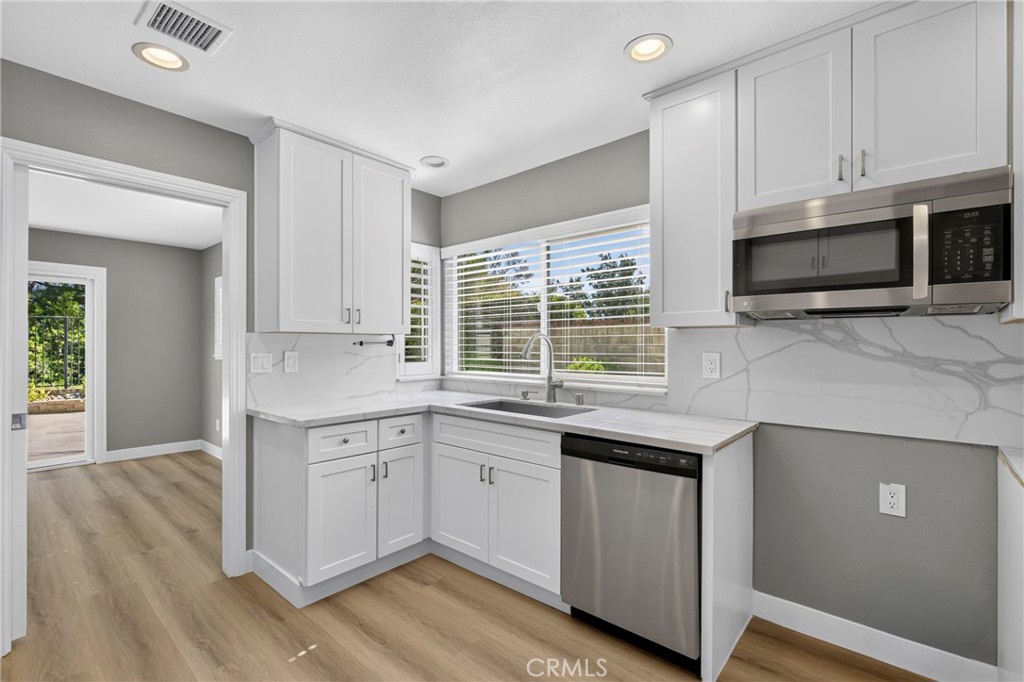 25906 Bellis Drive Property Photo 11