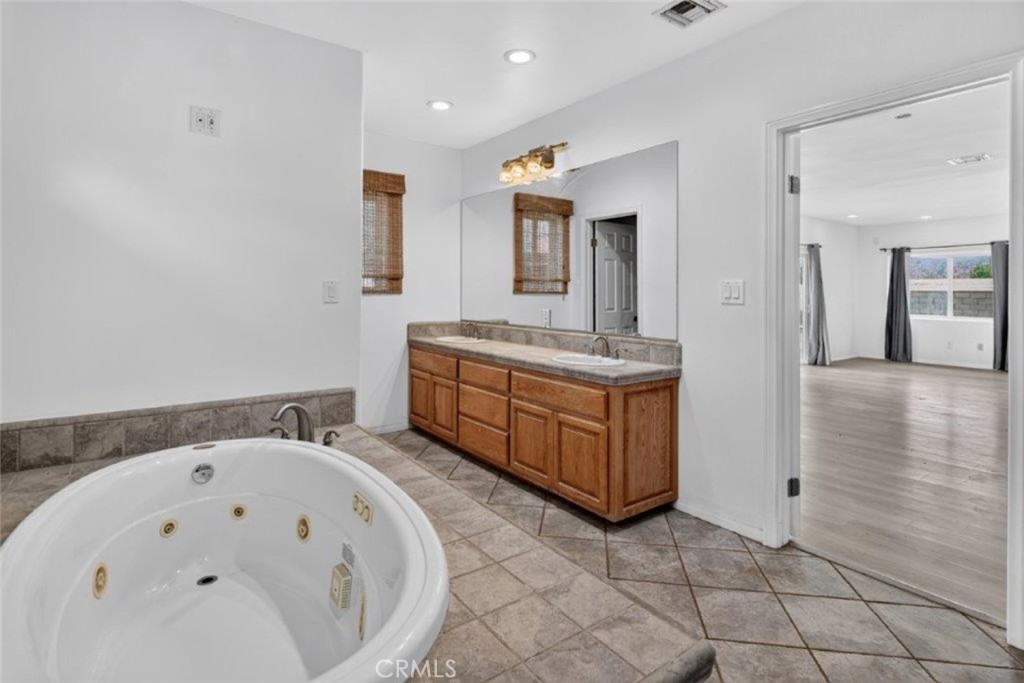 34716 Violan Street Property Photo 37