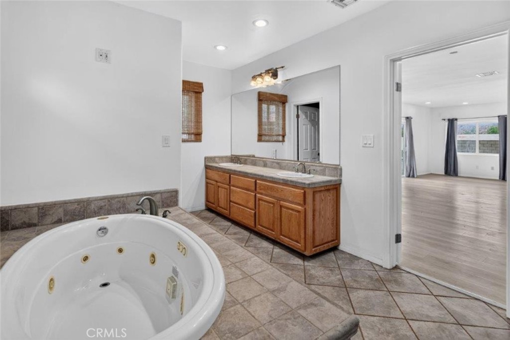 34716 Violan Street Property Photo 38