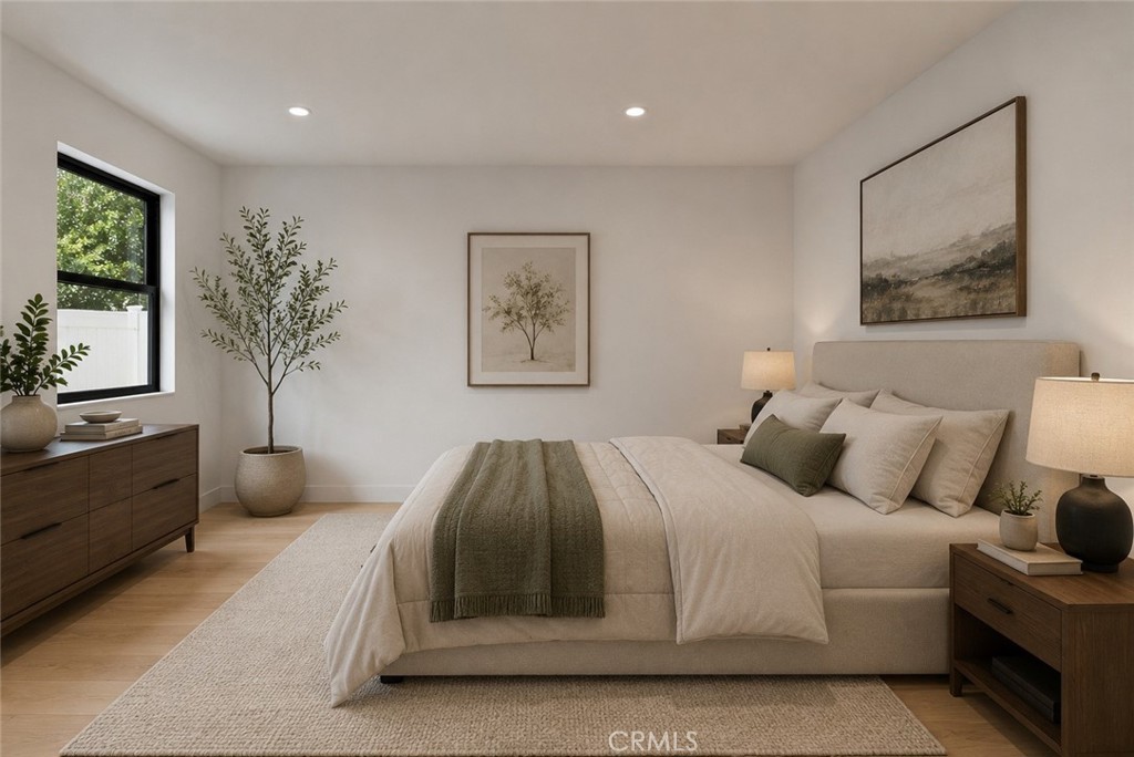 13636 Riverside Property Photo 3