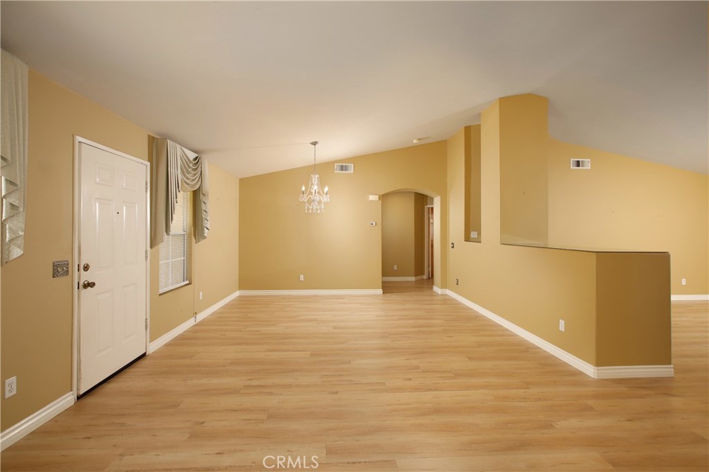 19707 Skyview Court Property Photo 3