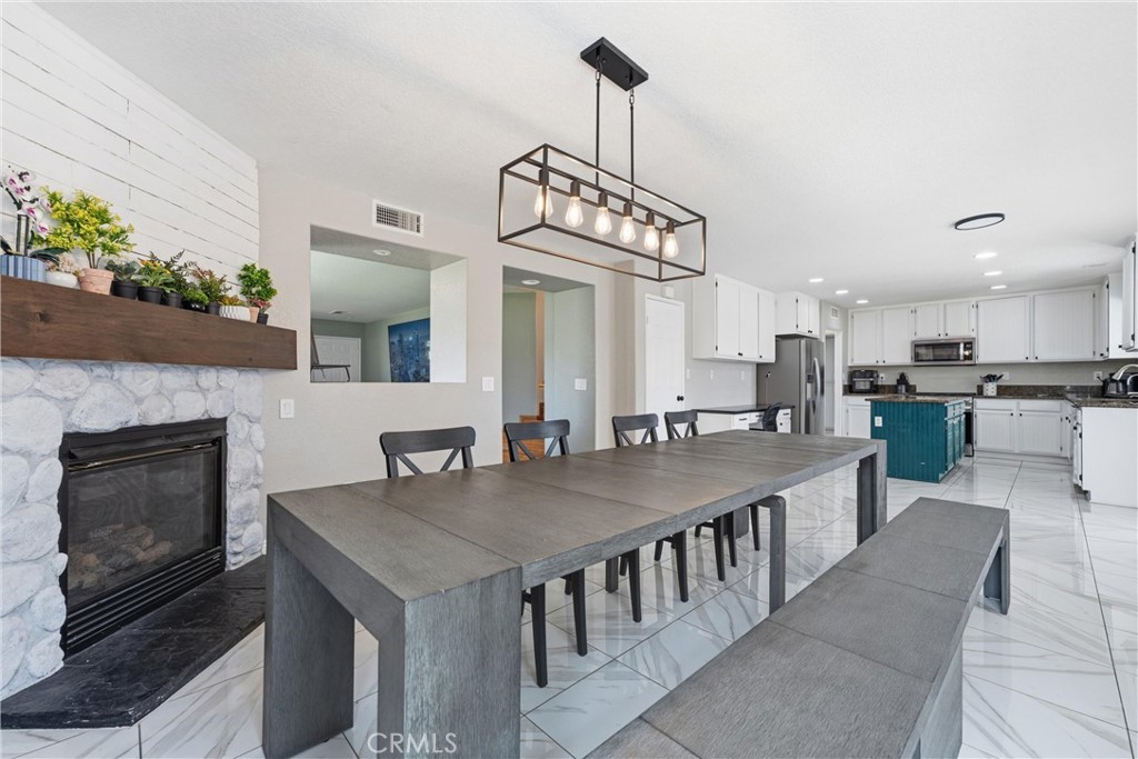 1638 E Miki Way Property Photo 6