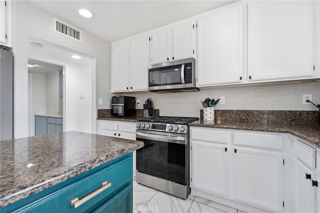 1638 E Miki Way Property Photo 10