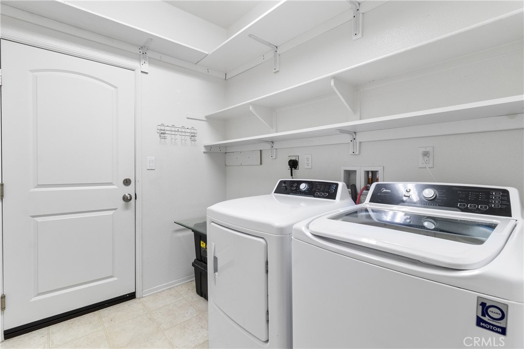2263 Buss Court Property Photo 16