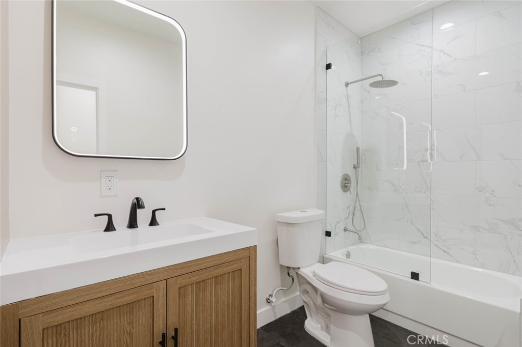 5732 Willowcrest Avenue 2 Property Photo 15