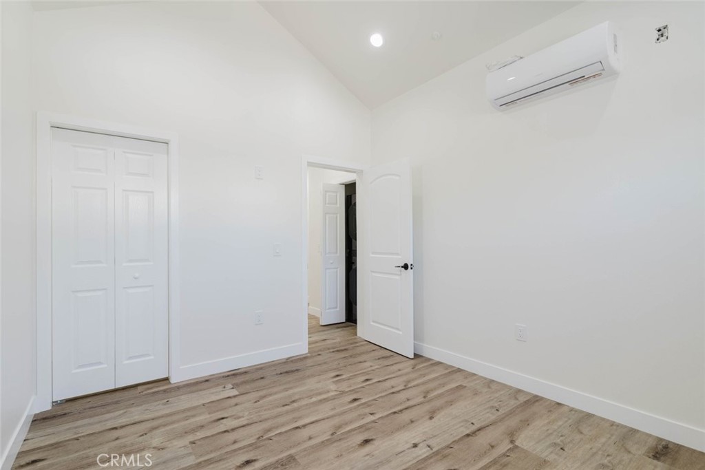 5732 Willowcrest Avenue 2 Property Photo 25