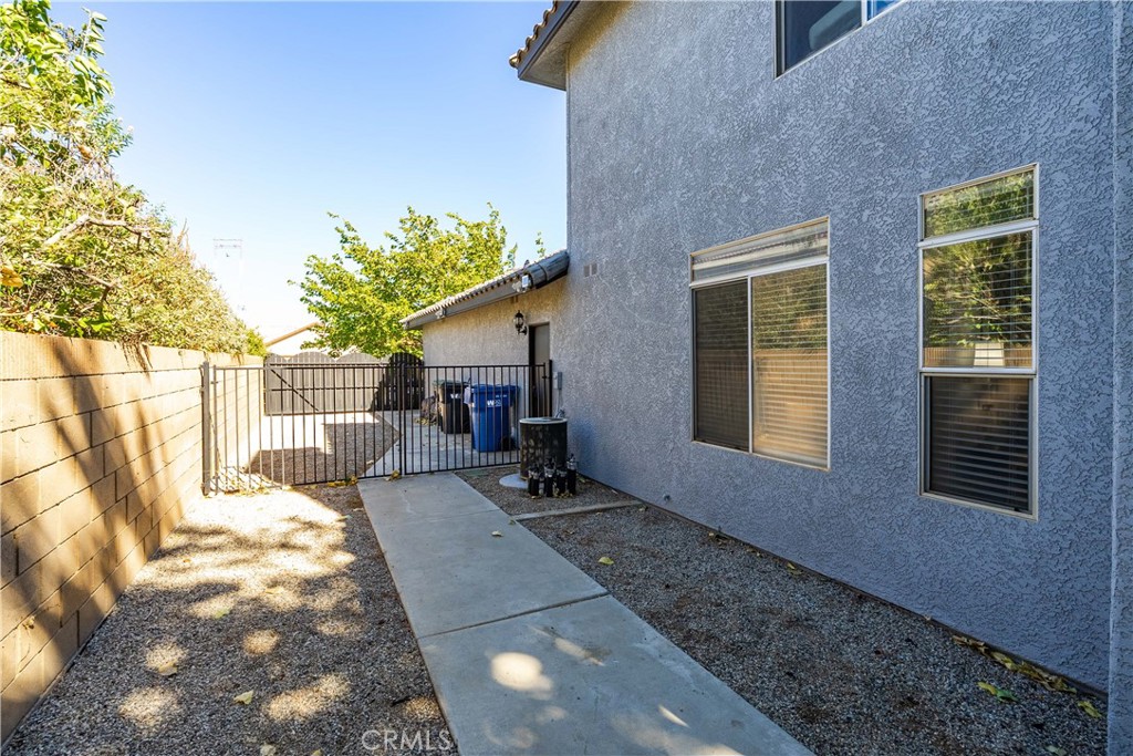 42031 Crestland Property Photo 38