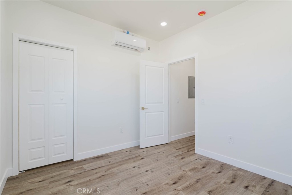 5732 Willowcrest Avenue 3 Property Photo 23