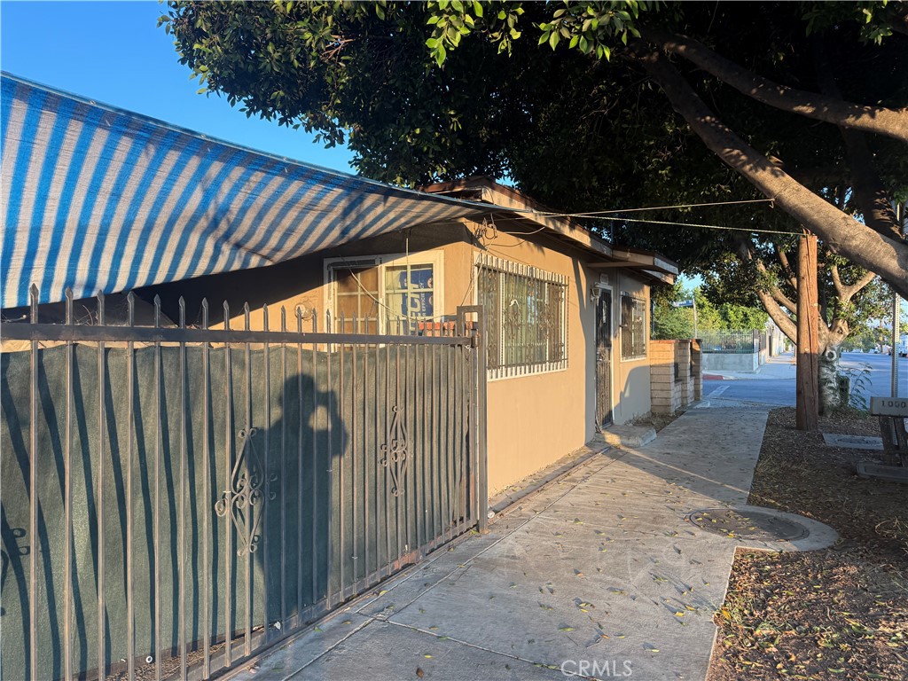 10004 San Fernando Road Property Photo 11