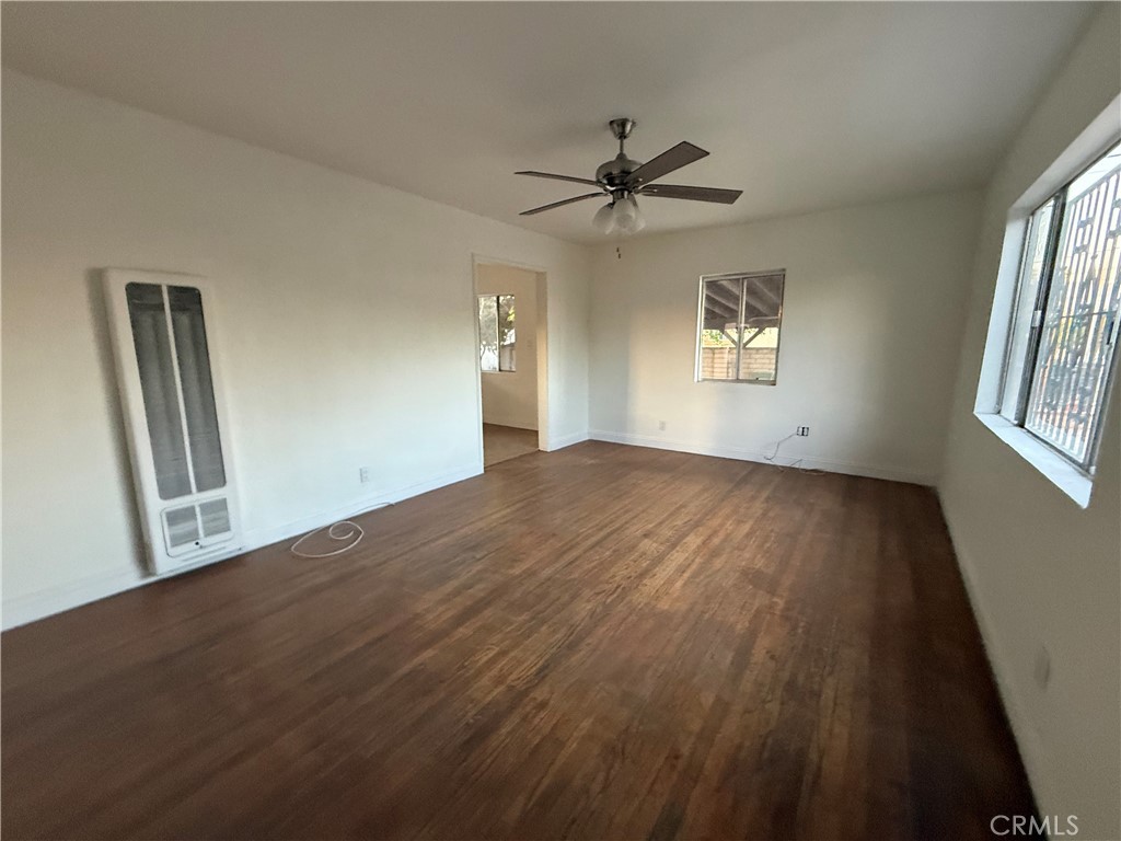 10004 San Fernando Road Property Photo 13