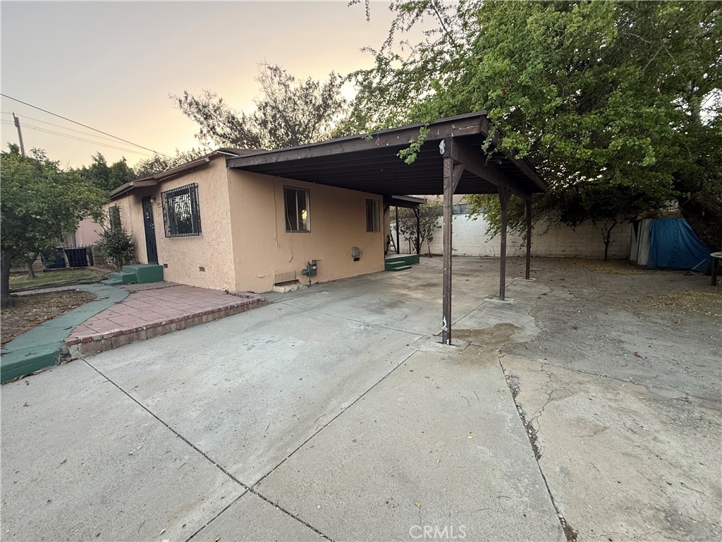 10004 San Fernando Road Property Photo 15