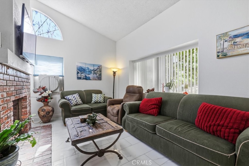 37411 Litchfield Property Photo 7