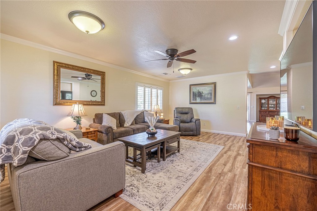 1734 Granville Property Photo 8