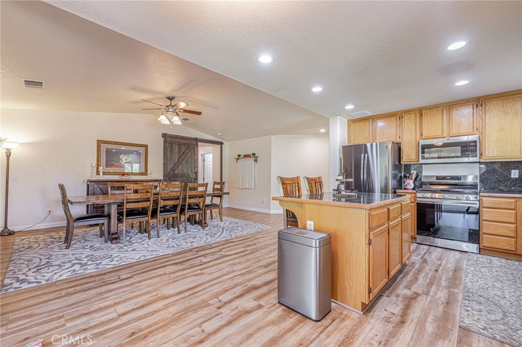 1734 Granville Property Photo 16