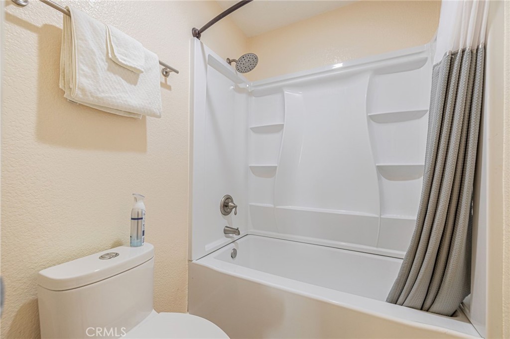 1734 Granville Property Photo 32