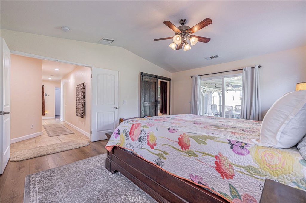1734 Granville Property Photo 37