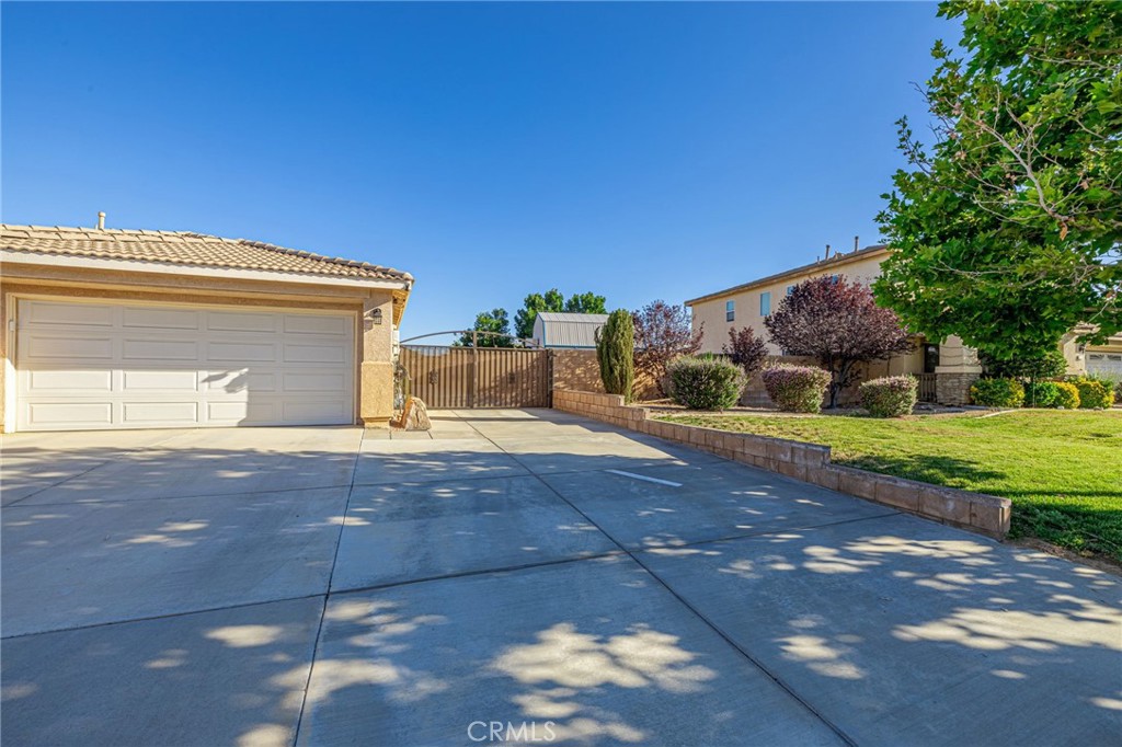1734 Granville Property Photo 41
