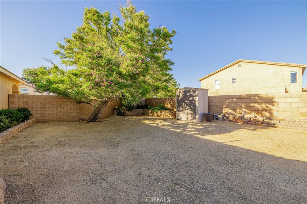 1734 Granville Property Photo 46