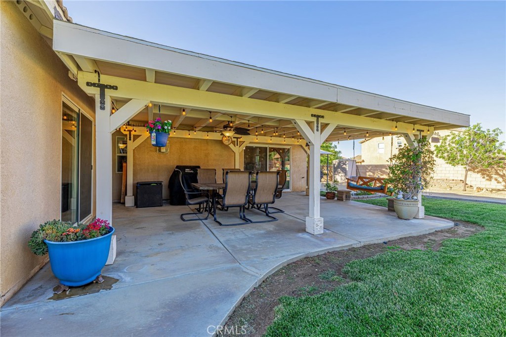 1734 Granville Property Photo 49
