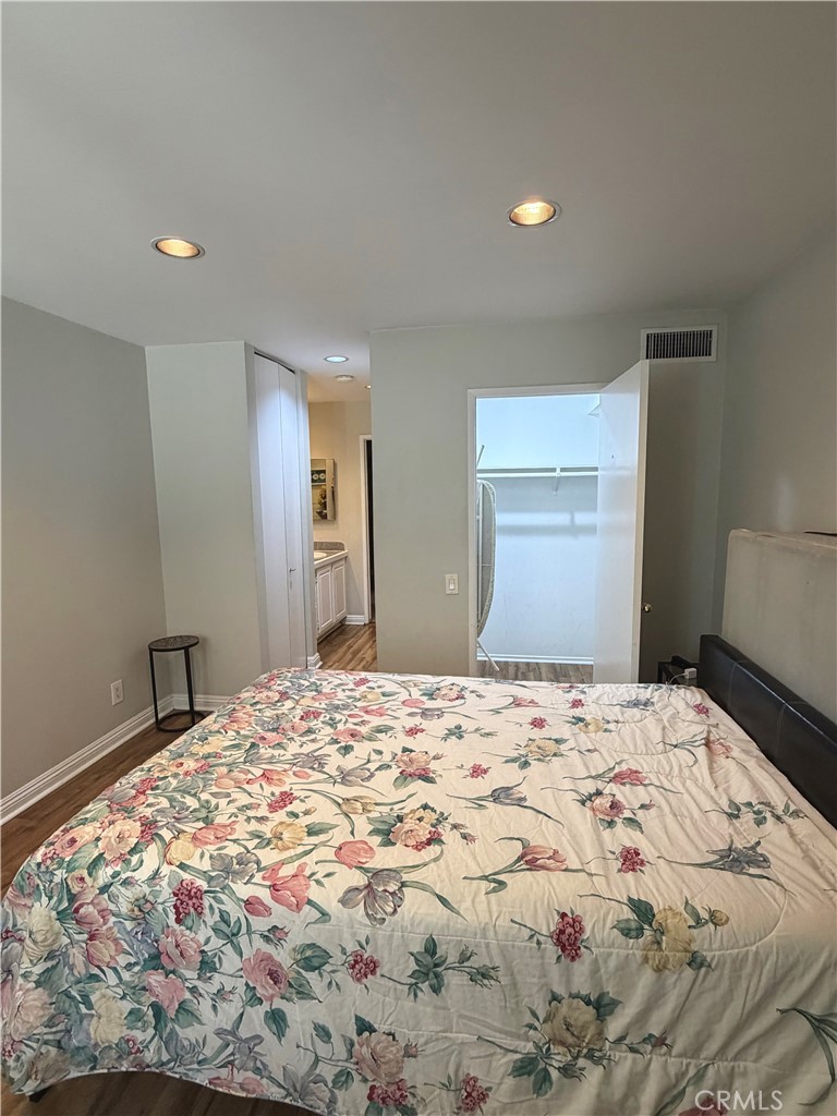 5460 White Oak Avenue G113 Property Photo 11
