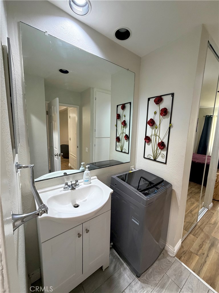 5460 White Oak Avenue G113 Property Photo 16