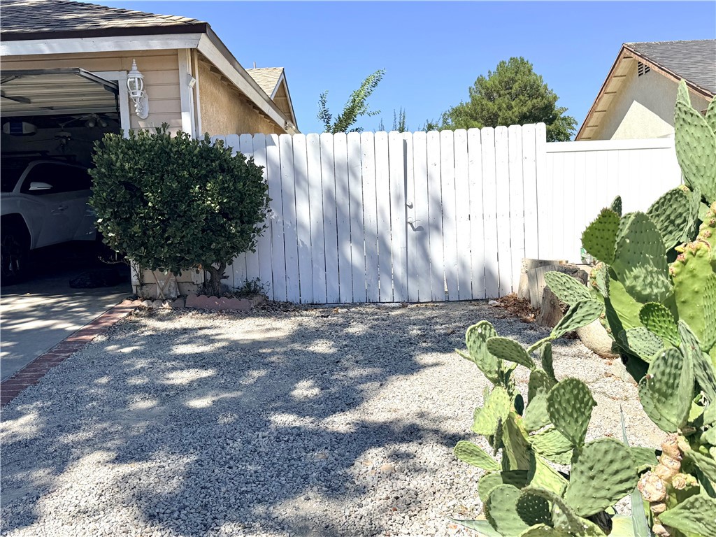 37913 Janus Property Photo 5