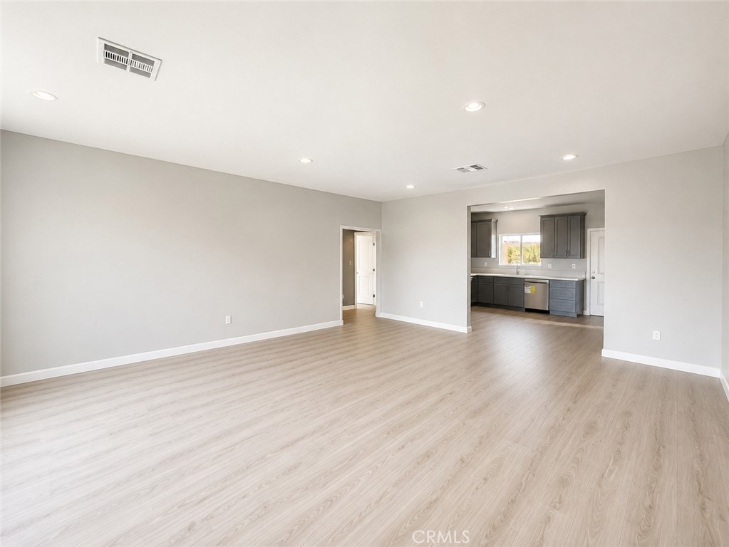 16659 Nordhoff Street Property Photo 7