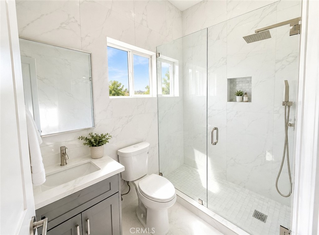16659 Nordhoff Street Property Photo 10