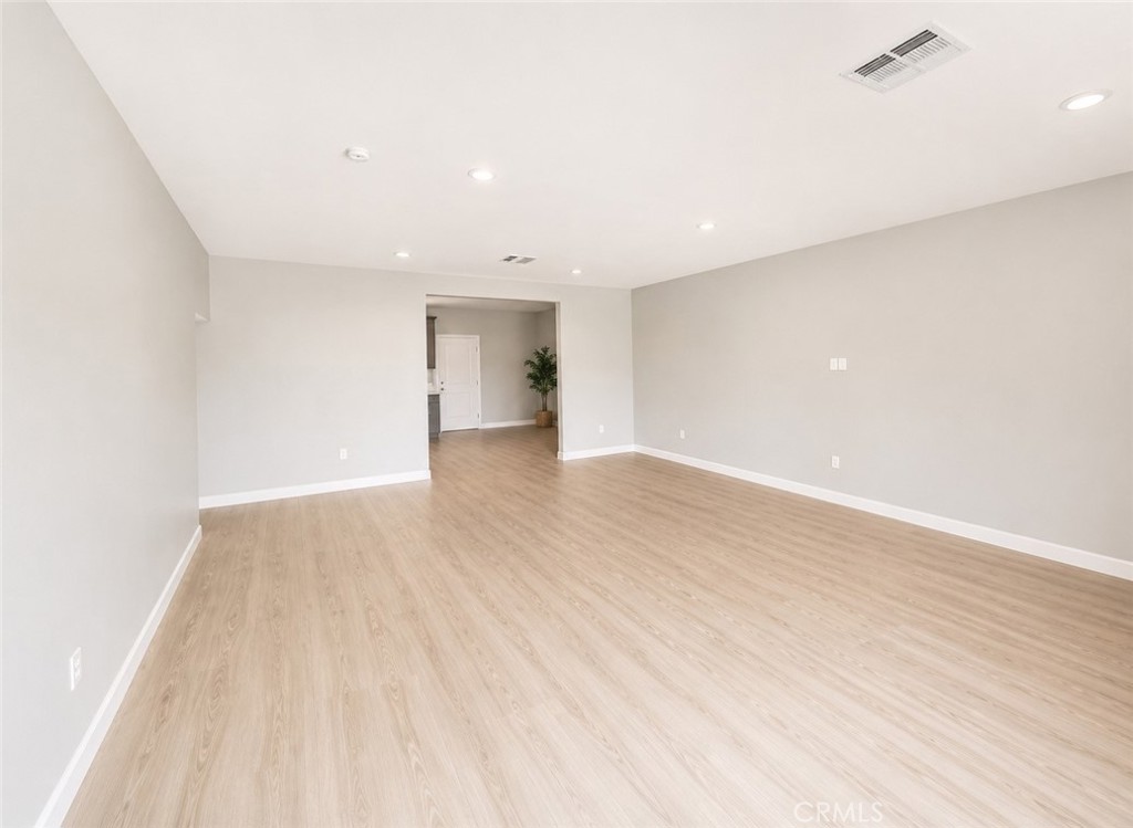 16659 Nordhoff Street Property Photo 14