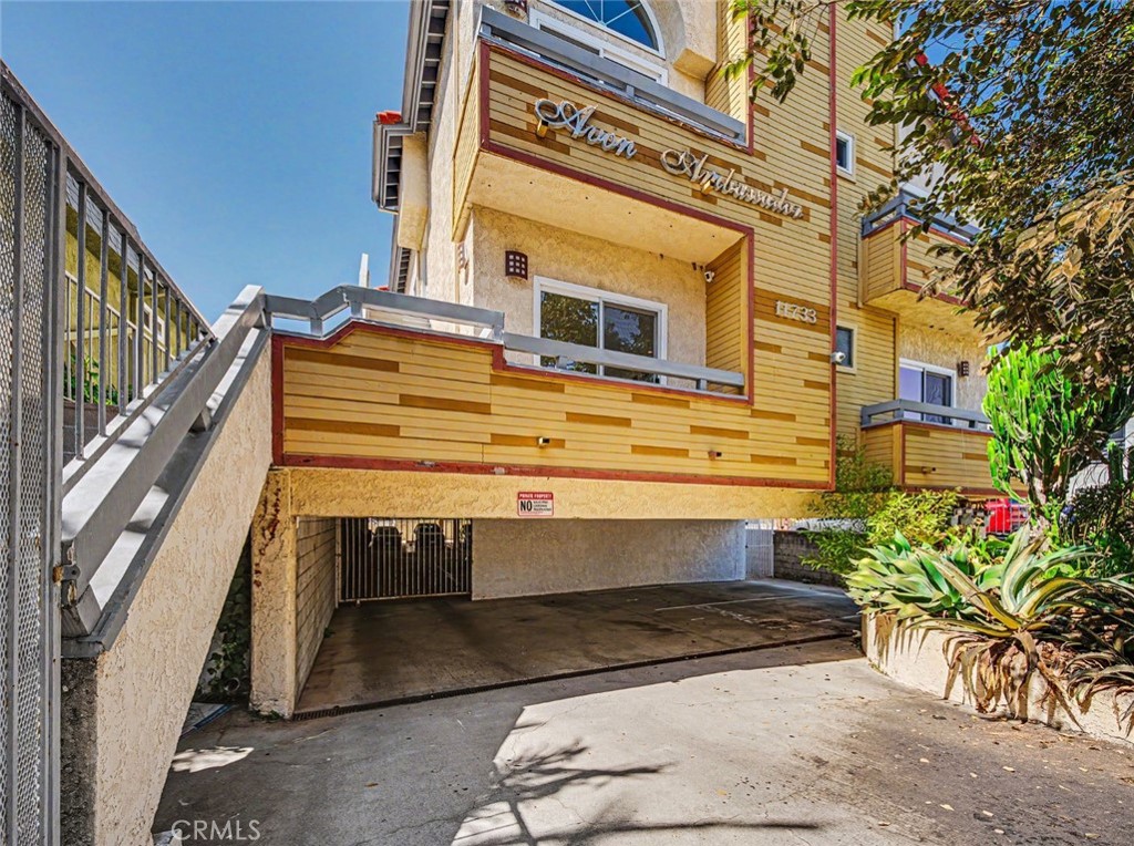 11733 Avon Property Photo 1