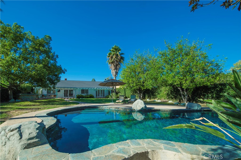 6504 Tamarind Property Photo 1