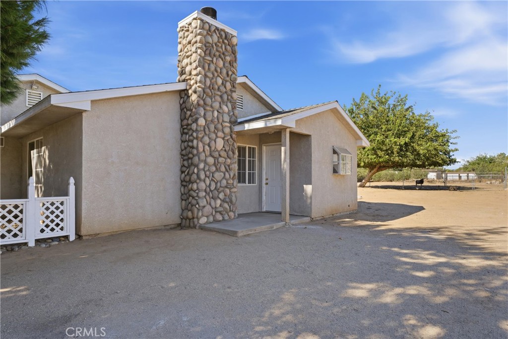 43107 43rd W Property Photo 4