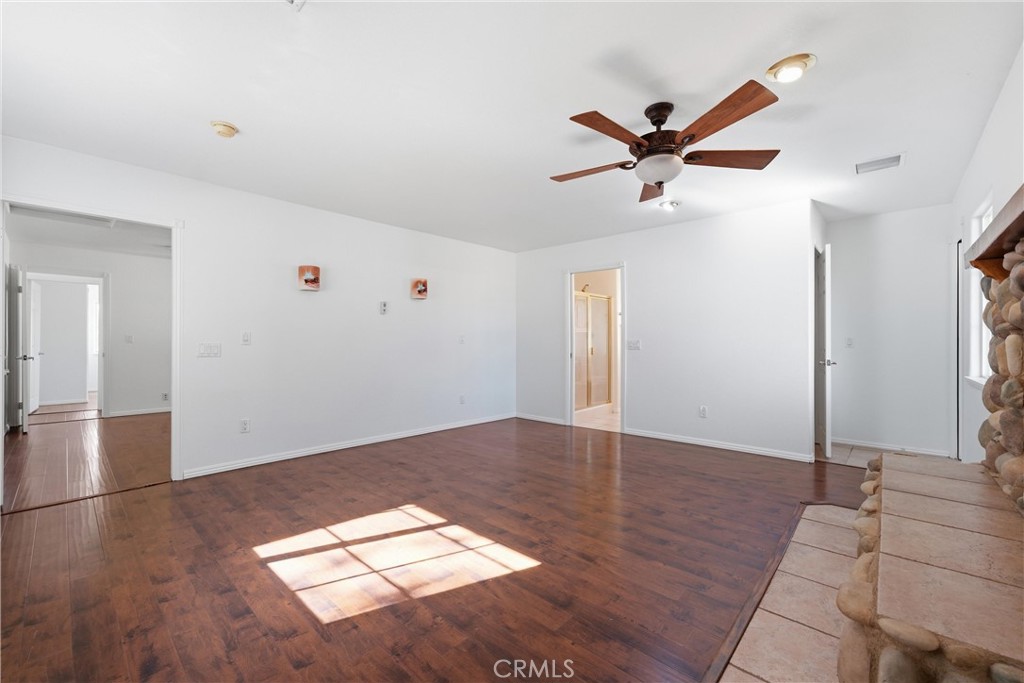 43107 43rd W Property Photo 9