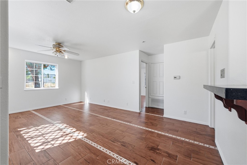 43107 43rd W Property Photo 10
