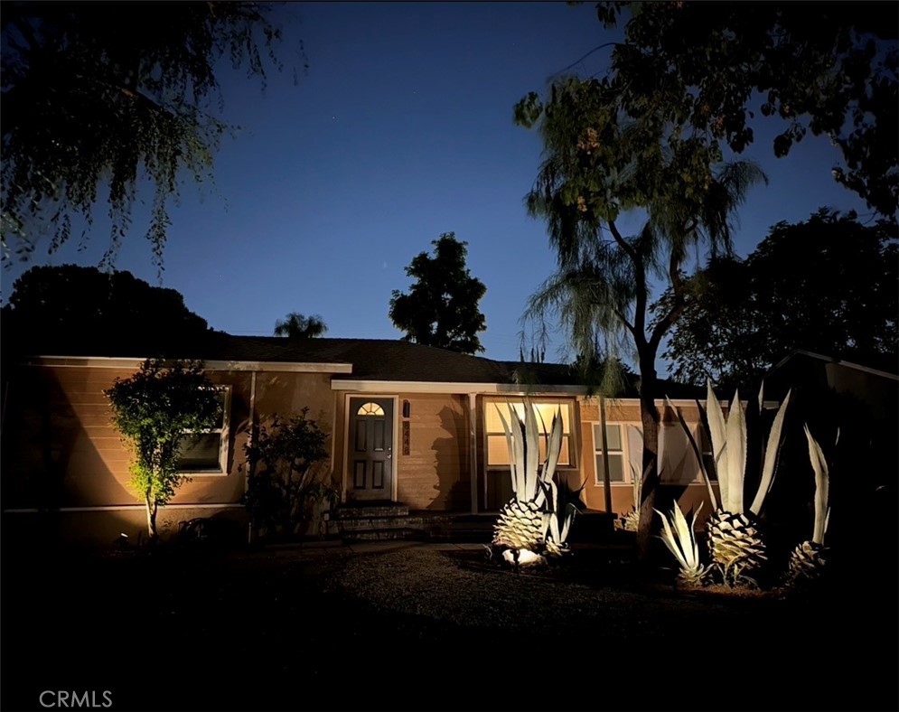 8448 Aura Property Photo 1