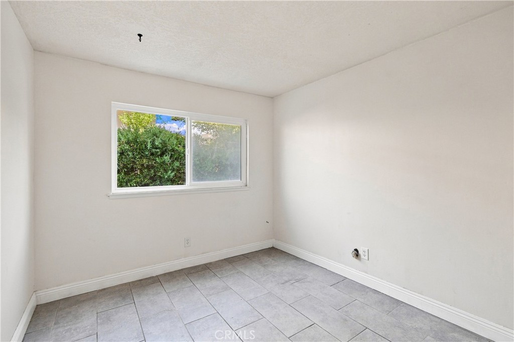 23002 La Granja Property Photo 25
