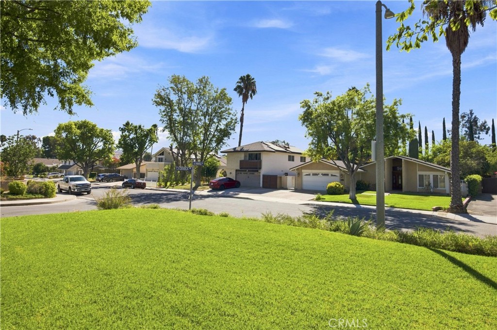 23002 La Granja Property Photo 49