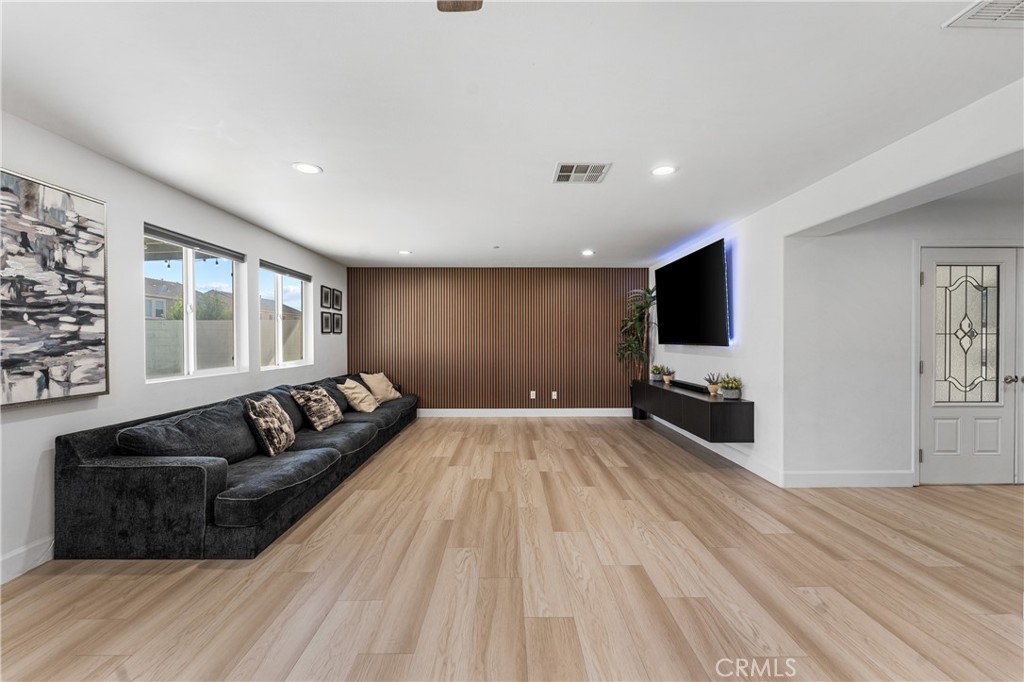 3550 Topaz Property Photo 9