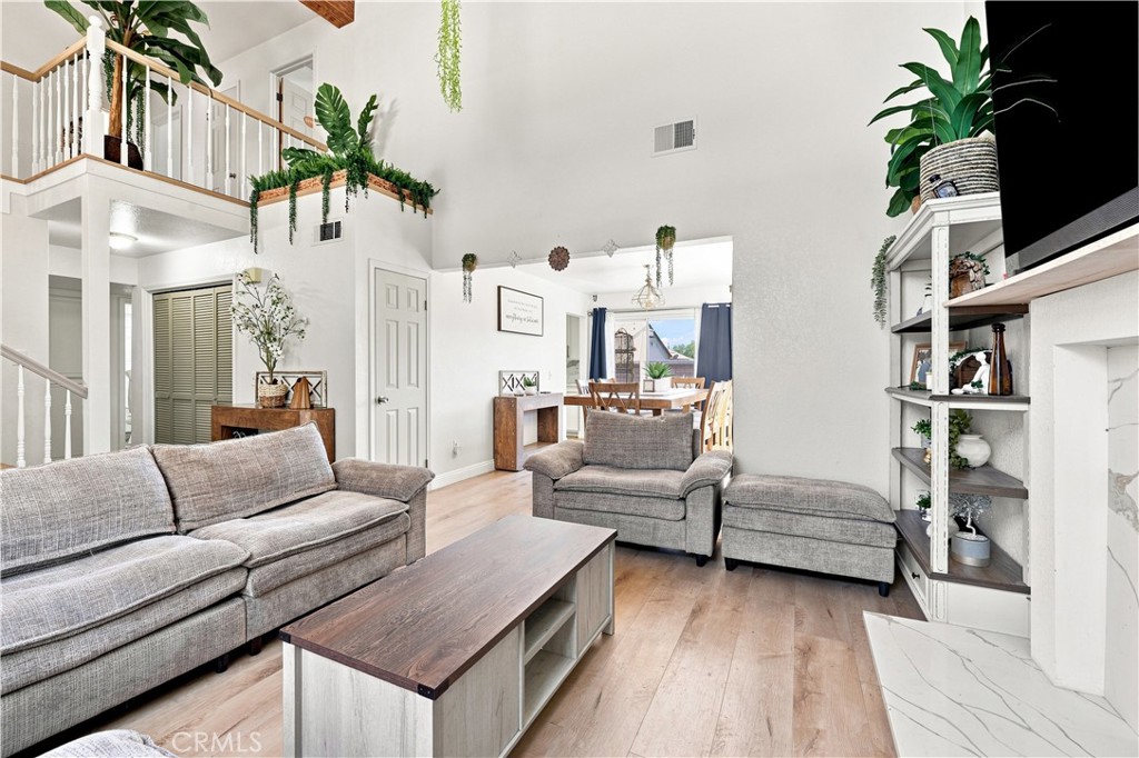 1342 Lightcap Street Property Photo 4
