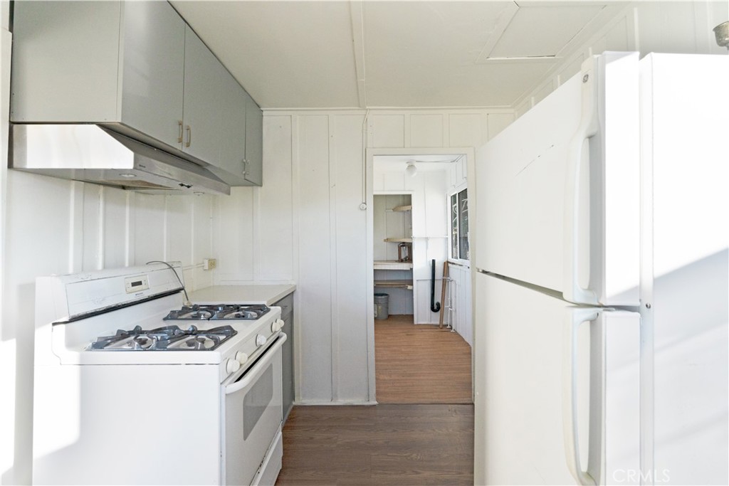 335 Wolff Property Photo 8