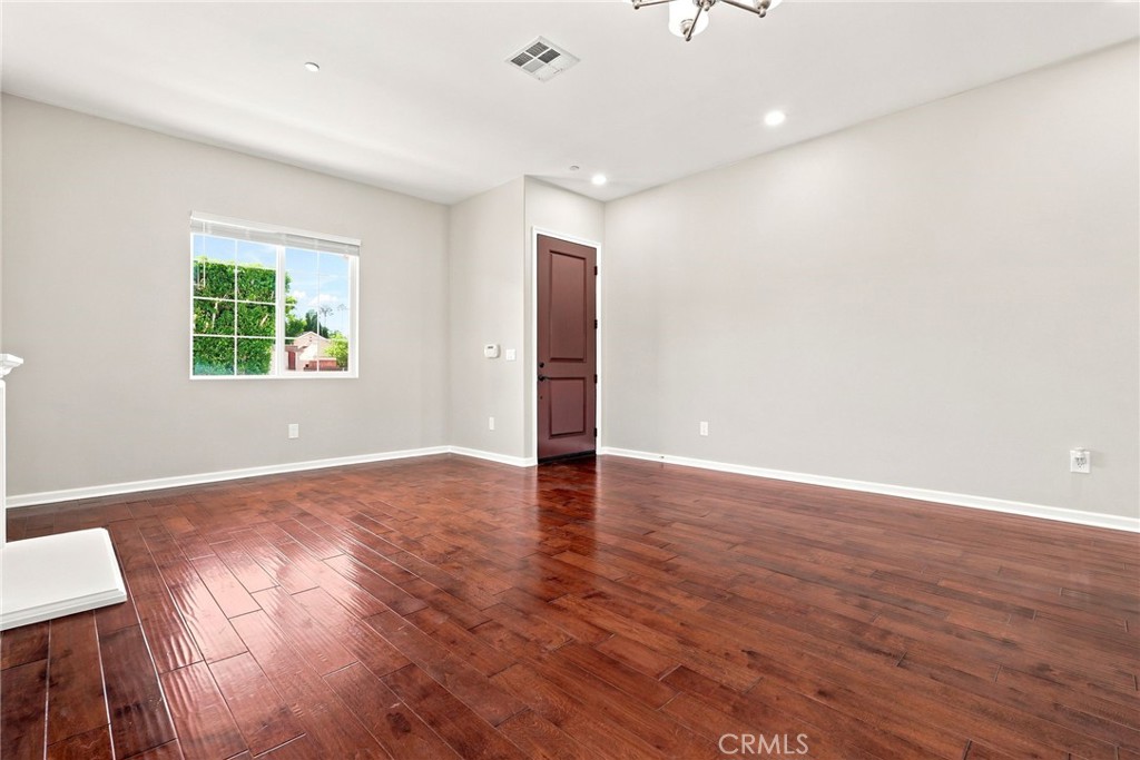 7861 Fluffy Duckling Lane Property Photo 4